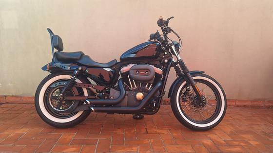HARLEY-DAVIDSON SPORTSTER 1200 XL NIGHTSTER 